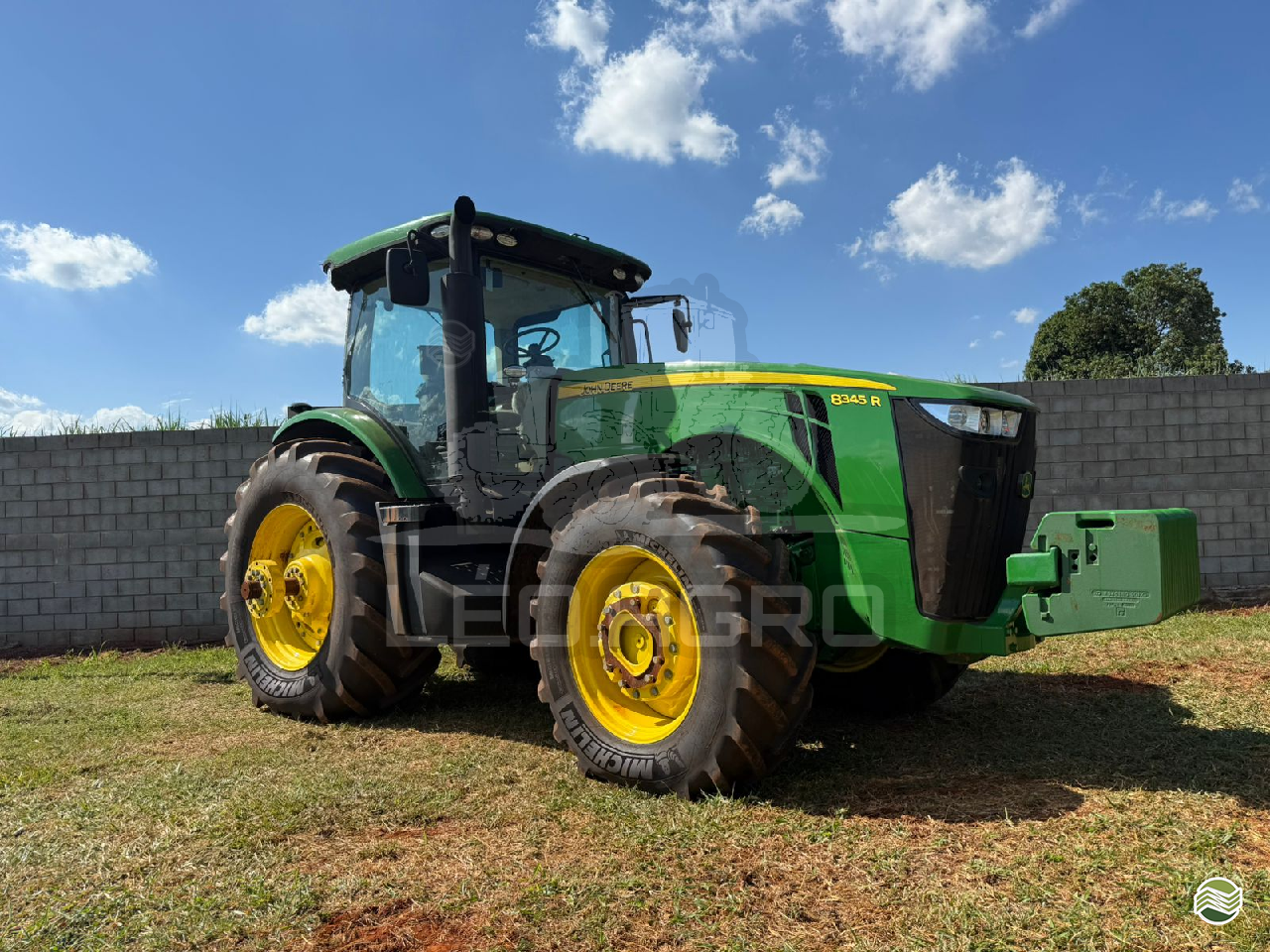 TRATOR JOHN DEERE JOHN DEERE 8345R Tração 4x4 Léo.Agro CAMBE PARANÁ PR
